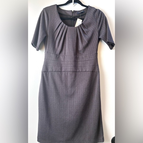 NWT Banana Republic Ruched zig zag patterned Dress - Picture 2 of 15